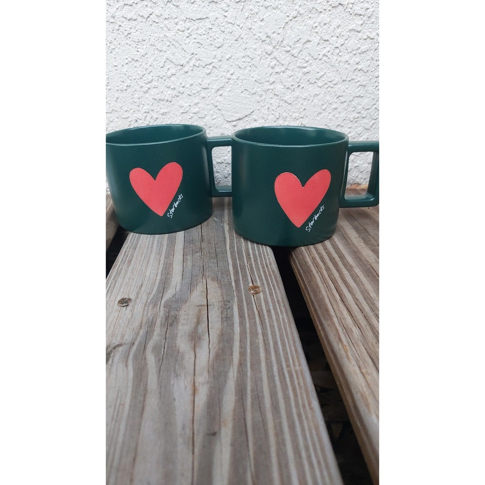 NWT Starbucks 2026 Green Valentine's XOXO Heart Day Ceramic Mug Cup 14 oz